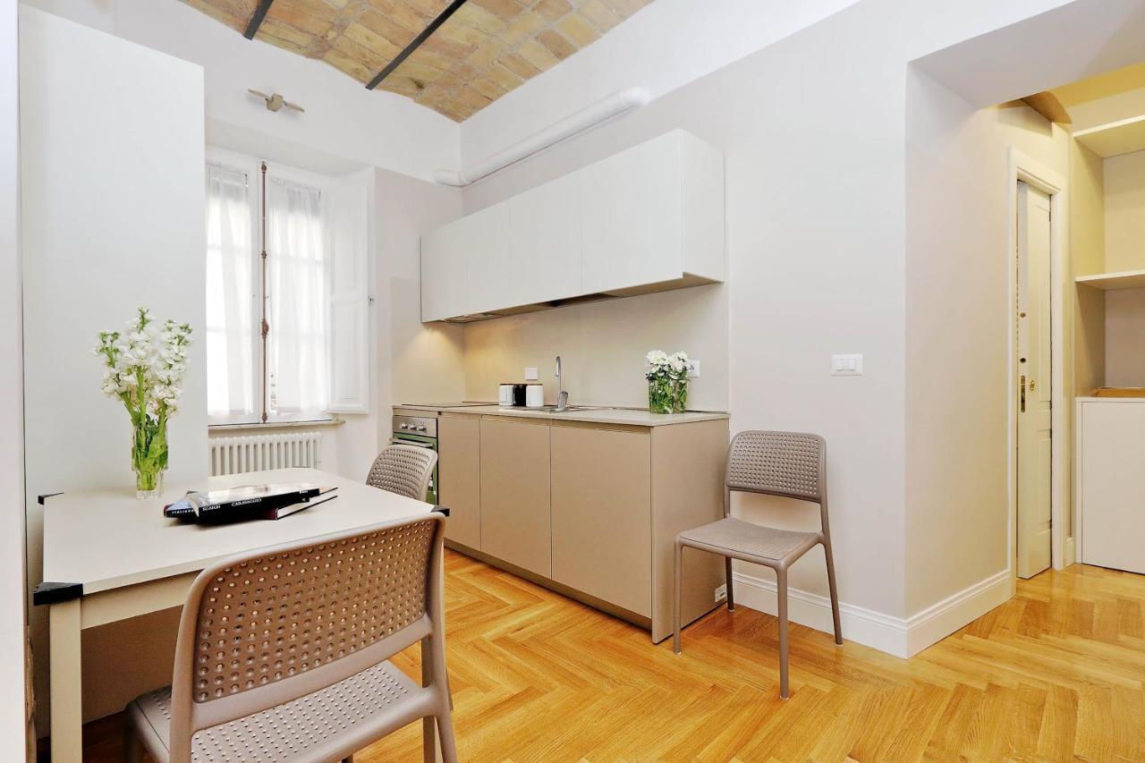 Bellezza Al Colosseo - B&B & Apts Rome Bagian luar foto