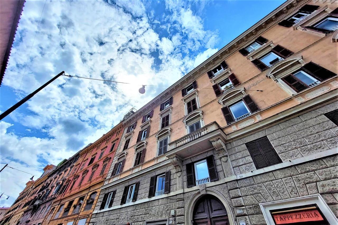 Bellezza Al Colosseo - B&B & Apts Rome Bagian luar foto