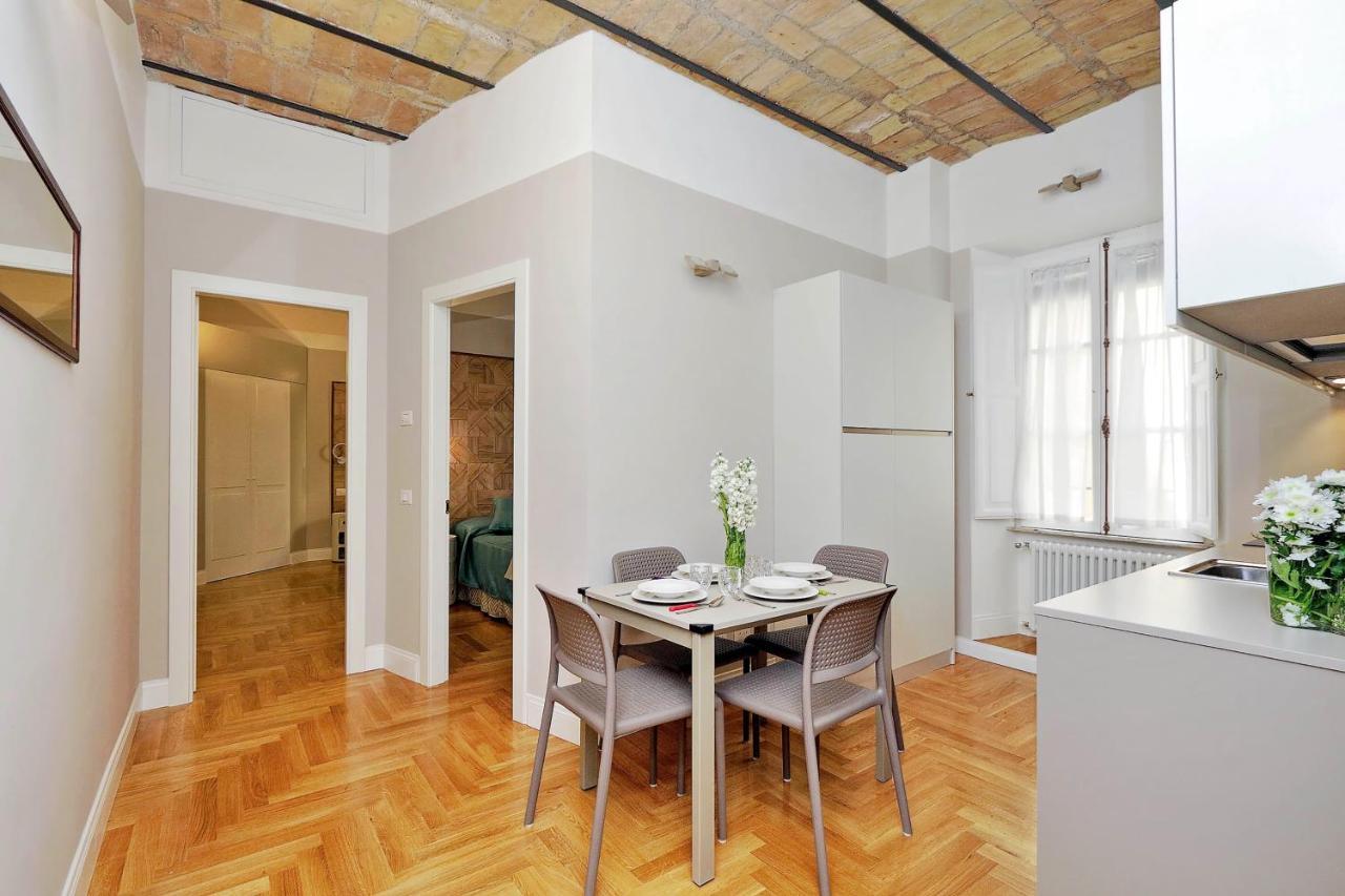 Bellezza Al Colosseo - B&B & Apts Rome Bagian luar foto